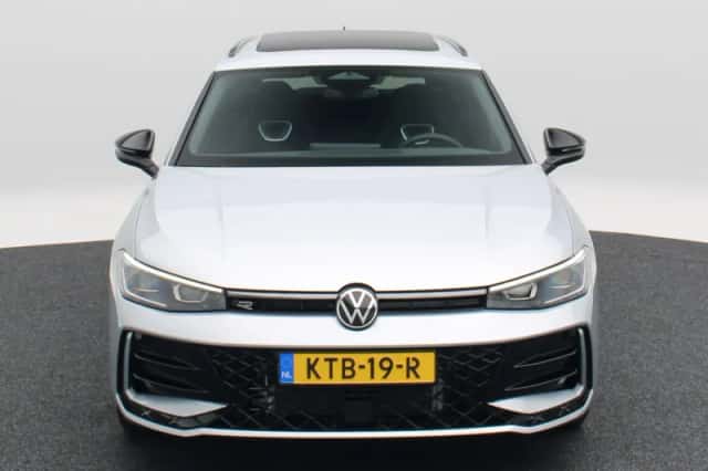 Volkswagen Passat (2026) thumbnail 4