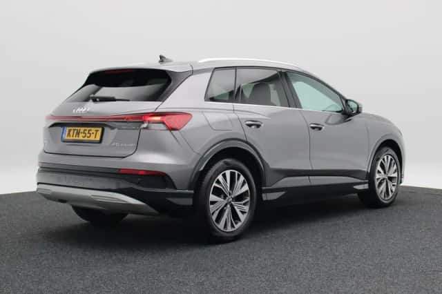 Audi Q4 e-tron (2025) thumbnail 2
