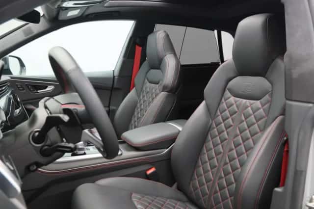 Audi Q8 (2025) thumbnail 4