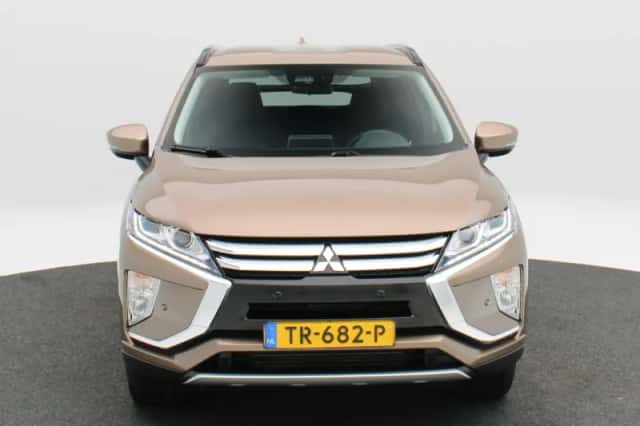 Mitsubishi Eclipse Cross (2018) thumbnail 4