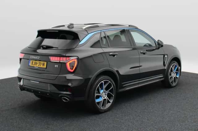 Lynk & Co 01 (2023) thumbnail 3