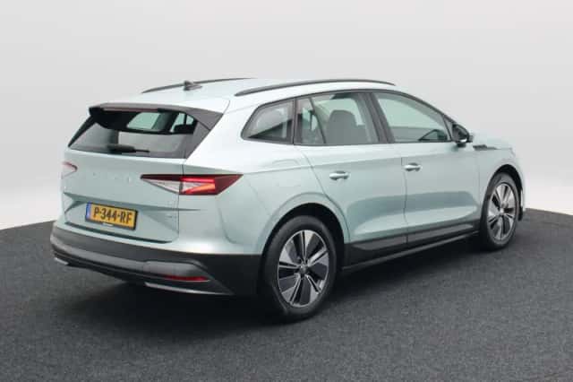 Škoda Enyaq (2022) thumbnail 2