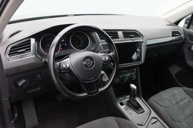 Volkswagen Tiguan (2020) thumbnail 3