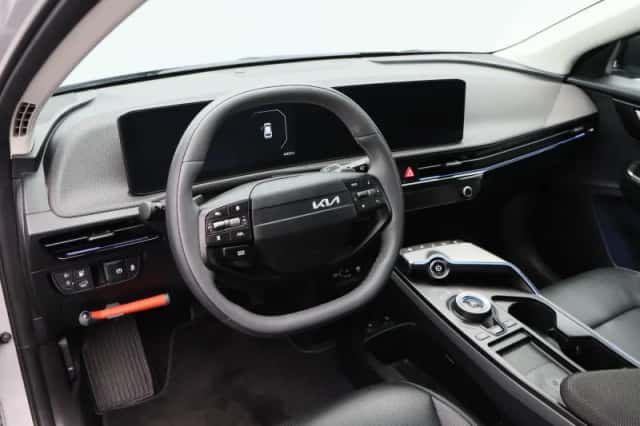 Kia EV6 (2025) thumbnail 4