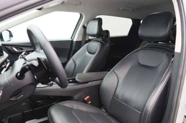 Kia EV6 (2025) thumbnail 6
