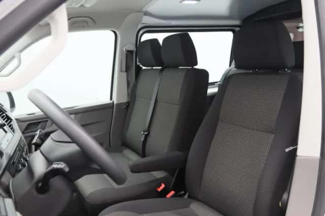 Volkswagen Transporter (2023) thumbnail 5