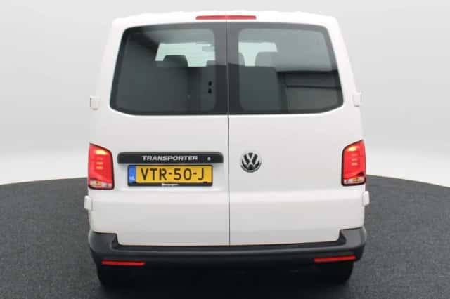 Volkswagen Transporter (2023) thumbnail 6