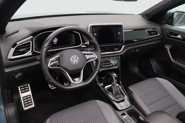 Volkswagen T-Roc (2022) thumbnail 3
