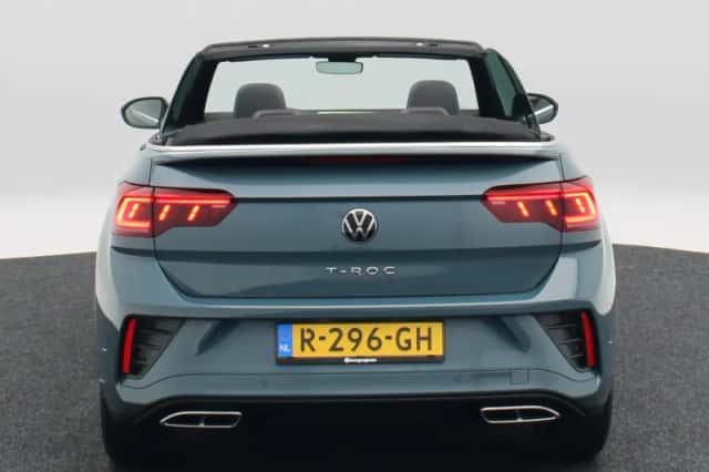 Volkswagen T-Roc (2022) thumbnail 6