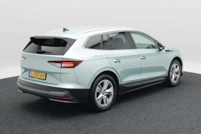 Škoda Enyaq (2021) thumbnail 3