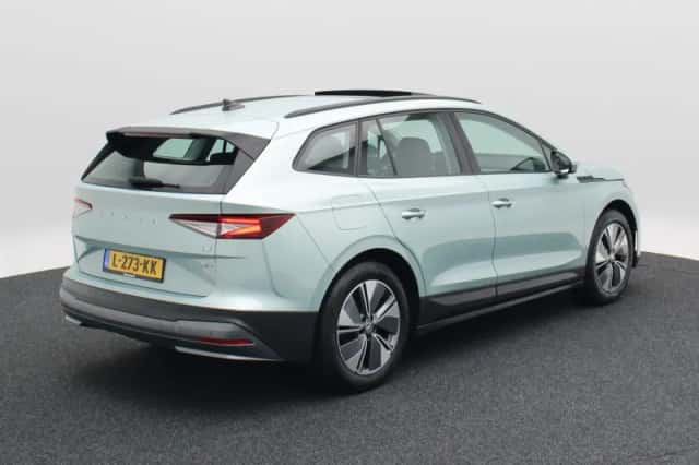 Škoda Enyaq (2021) thumbnail 3