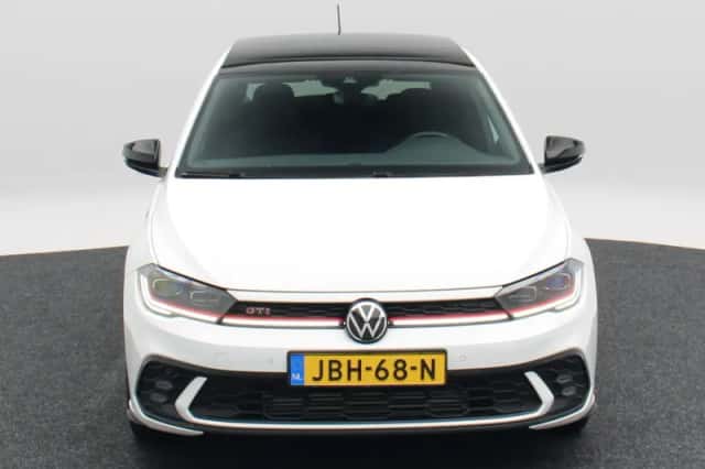 Volkswagen Polo (2023) thumbnail 4