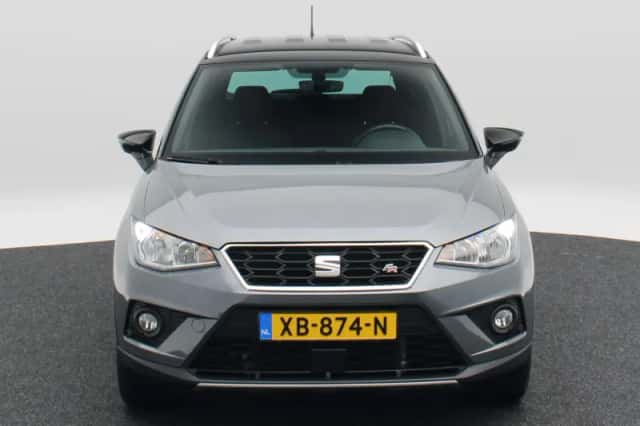 SEAT Arona (2018) thumbnail 4