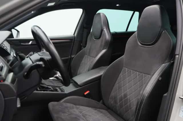 Škoda Superb (2020) thumbnail 6