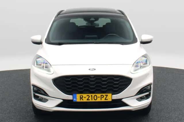 Ford Kuga (2022) thumbnail 5