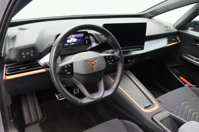 CUPRA Born (2022) thumbnail 4