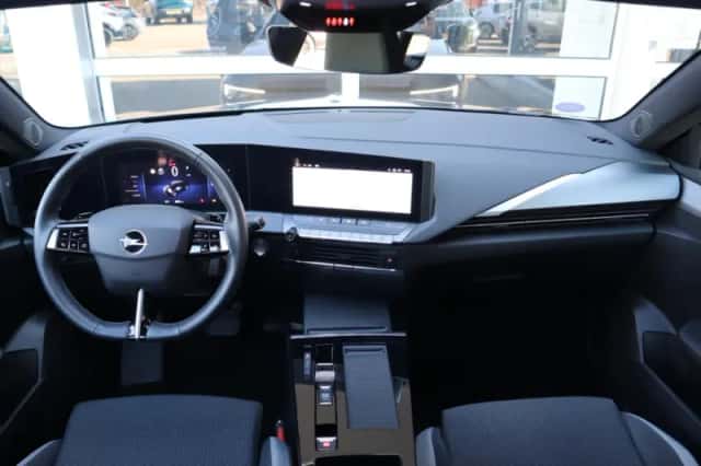 Opel Astra (2025) thumbnail 5