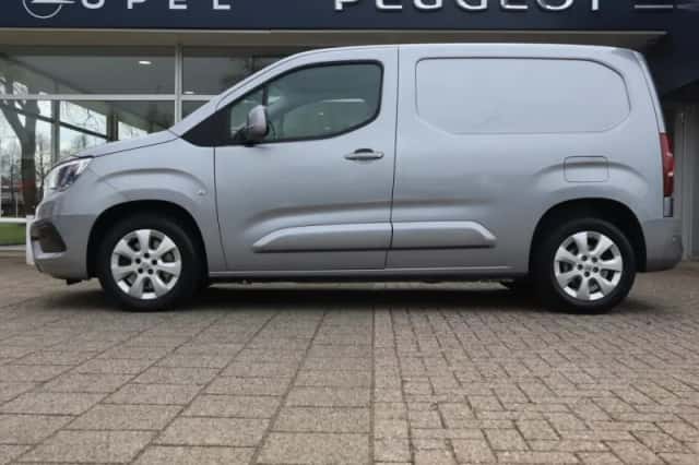 Opel Combo (2020) thumbnail 2