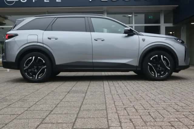 Peugeot 5008 (2025) thumbnail 3