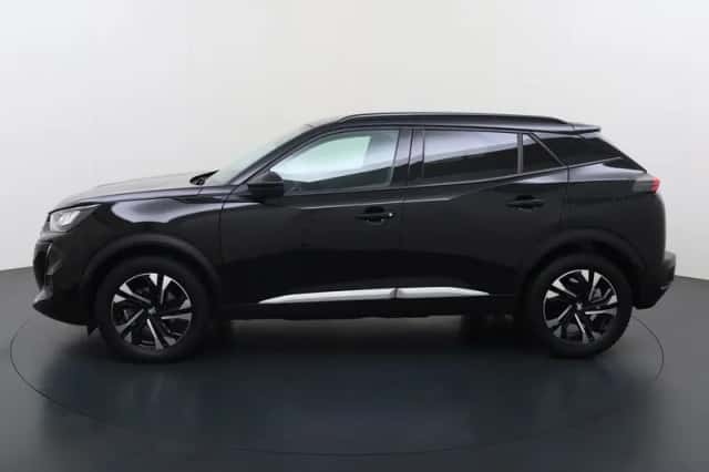 Peugeot 2008 (2021) thumbnail 5