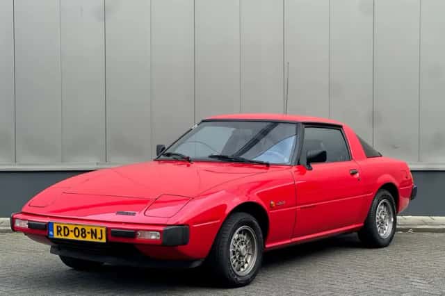 Mazda RX-7 (1980) thumbnail 1