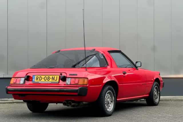 Mazda RX-7 (1980) thumbnail 4