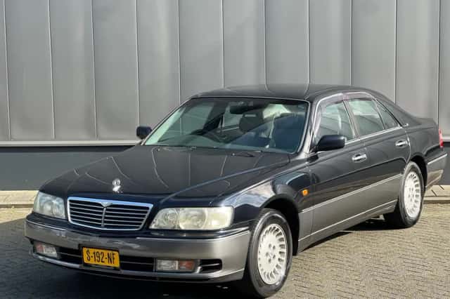 Nissan CIMA V8 (1997) thumbnail 1