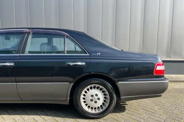 Nissan CIMA V8 (1997) thumbnail 6