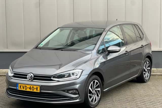 Volkswagen Golf Sportsvan (2018) thumbnail 2