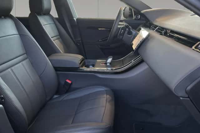 Land Rover Range Rover Evoque (2026) thumbnail 3