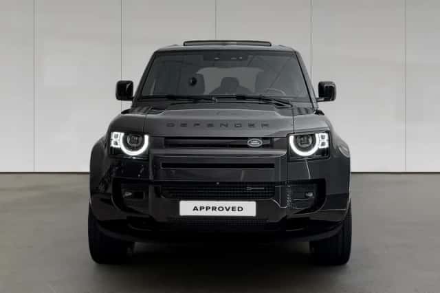 Land Rover Defender (2023) thumbnail 4