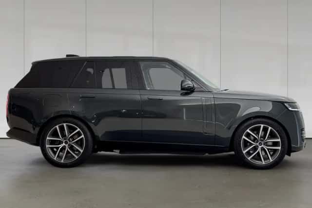 Land Rover Range Rover (2026) thumbnail 3