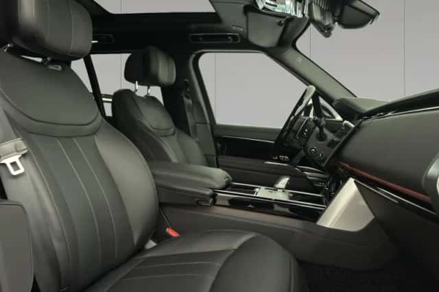 Land Rover Range Rover (2026) thumbnail 6