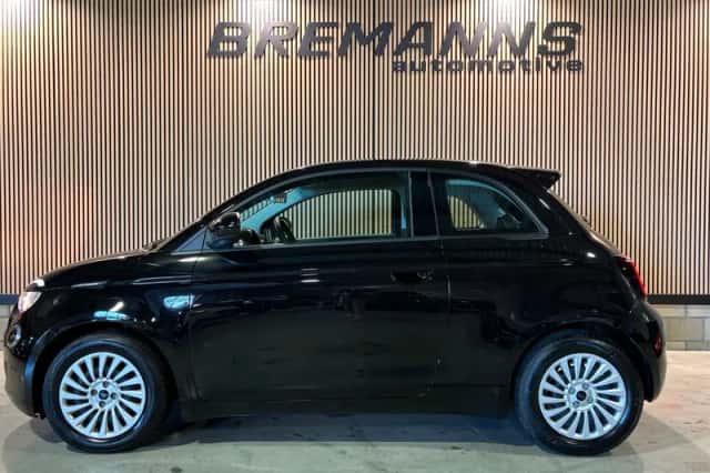 Fiat 500 (2022) thumbnail 3