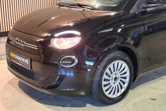 Fiat 500 (2022) thumbnail 4