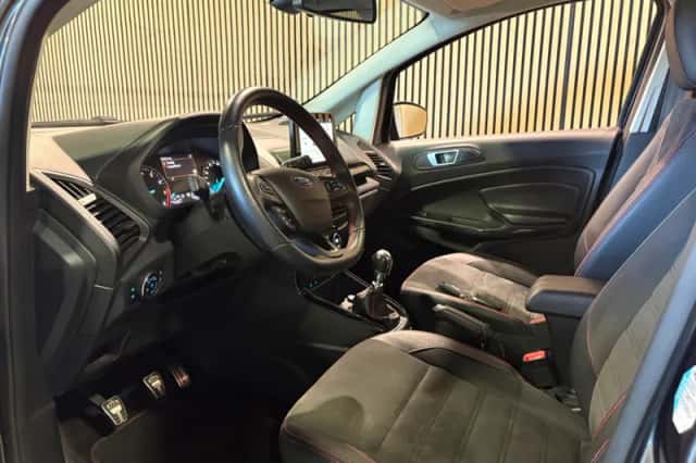 Ford EcoSport (2018) thumbnail 2