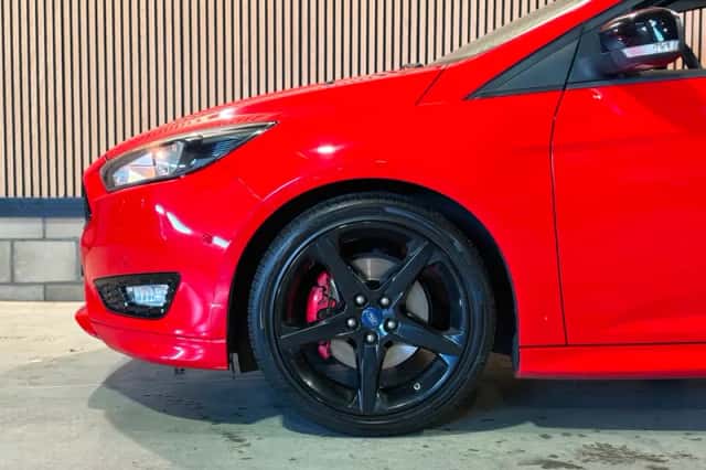 Ford Focus (2016) thumbnail 6