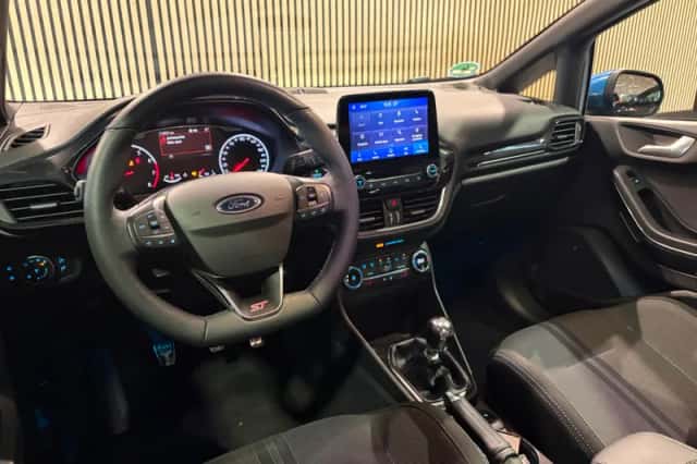 Ford Fiesta (2020) thumbnail 3