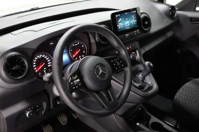 Mercedes-Benz Citan (2023) thumbnail 4