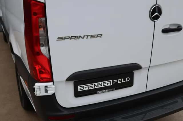 Mercedes-Benz Sprinter (2024) thumbnail 6