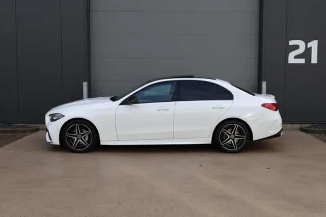 Mercedes-Benz C-Klasse (2024) thumbnail 3