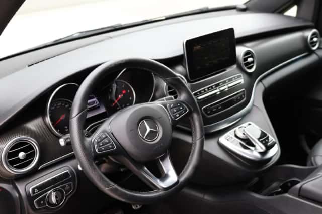 Mercedes-Benz V-Klasse (2016) thumbnail 4