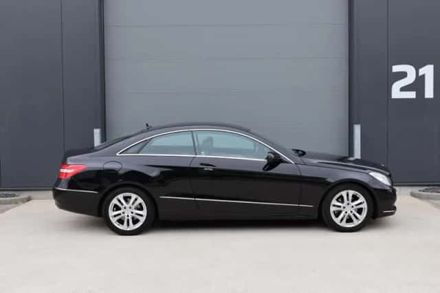 Mercedes-Benz E-Klasse (2009) thumbnail 1