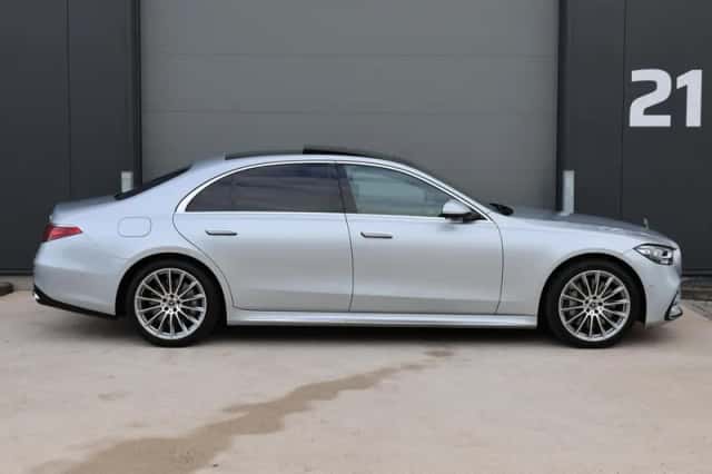 Mercedes-Benz S-Klasse (2023) thumbnail 1