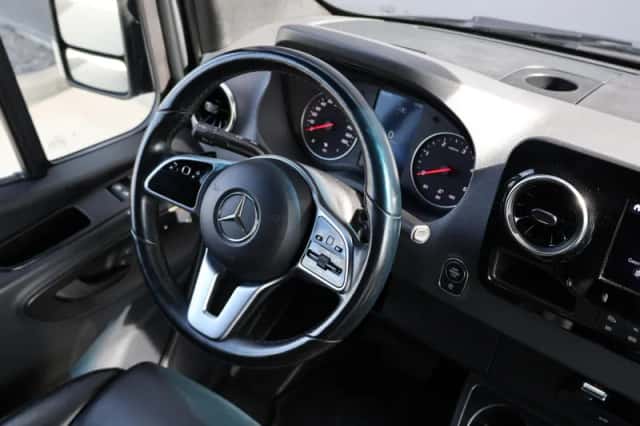 Mercedes-Benz Sprinter (2024) thumbnail 6