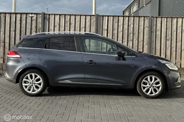 Renault Clio (2017) thumbnail 6