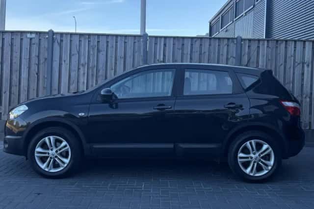 Nissan Qashqai (2010) thumbnail 6