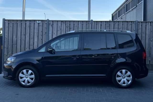 Volkswagen Touran (2014) thumbnail 6