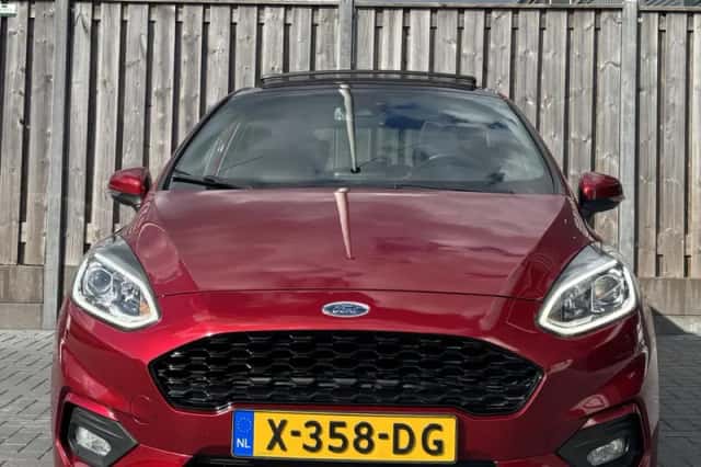 Ford Fiesta (2018) thumbnail 4