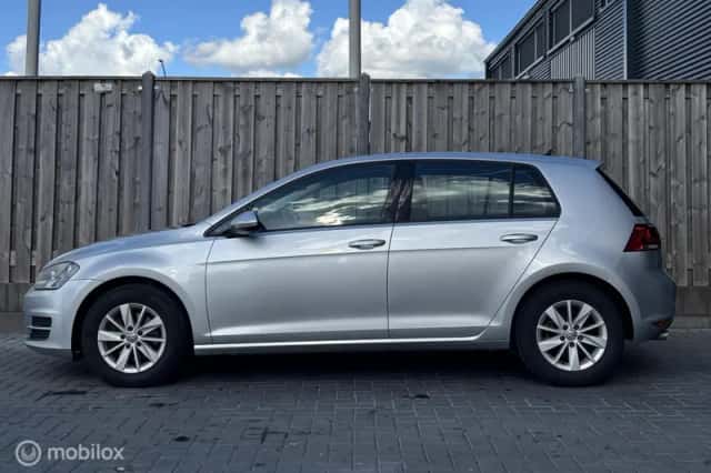 Volkswagen Golf (2014) thumbnail 6